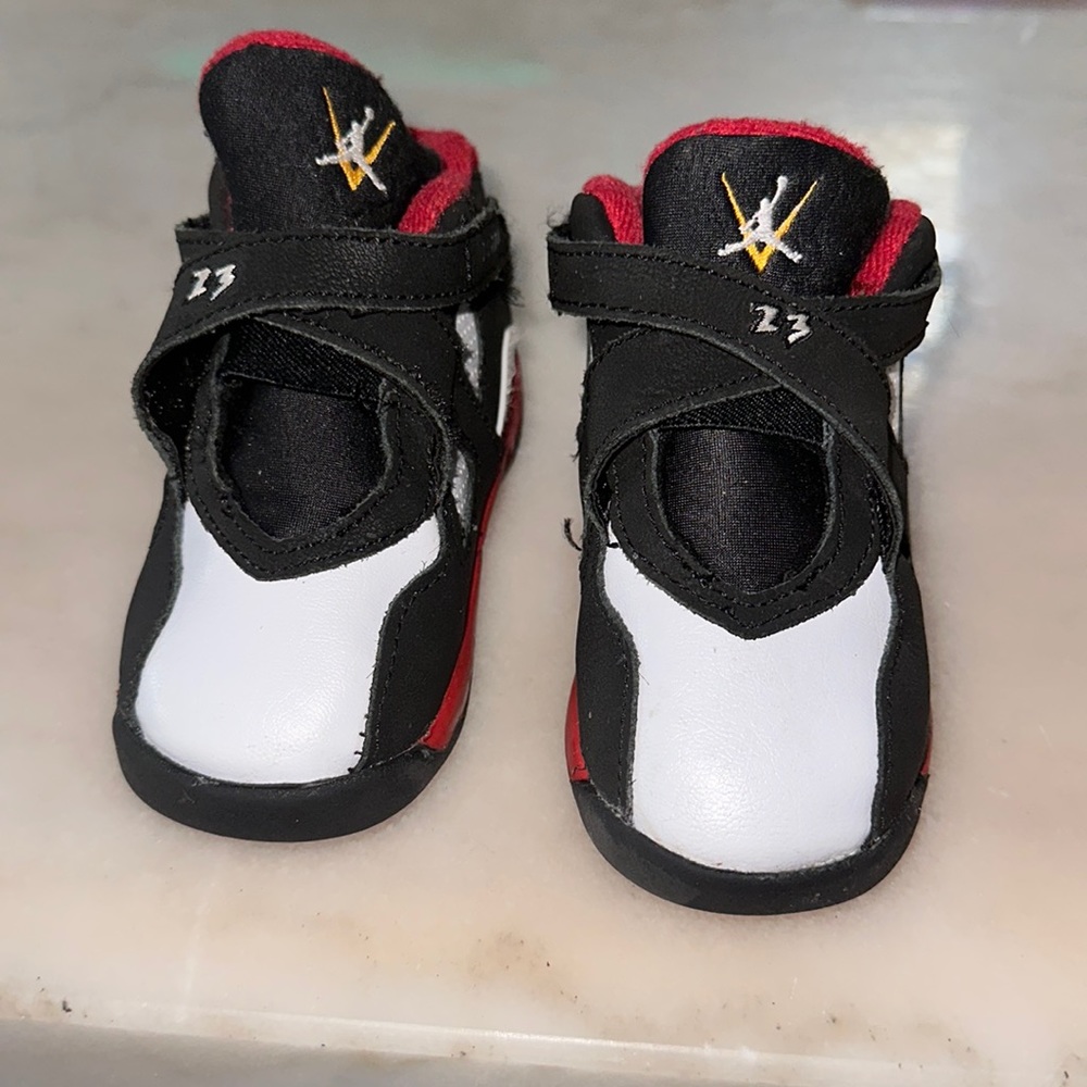 Toddler Air Jordan Retro 8 | Pre-Loved | Red- White - Black | Size : 8C